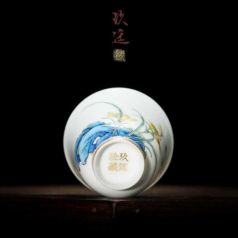 About Nine katyn manual sample tea cup master cup single CPU jingdezhen kung fu tea set small colored enamel porcelain cups cups