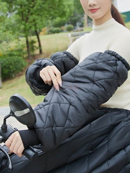 벨벳 두꺼운 슬리브와면 슬리브가있는 전기 오토바이를 타고 따뜻하게 유지하고 지방 소매로 팔을 보호하고 차가운 겨울 벨벳 두꺼운 슬리브와면 슬리브가있는 전기 오토바이를 타고 따뜻하게 유지하고 지방 소매로 팔을 보호하고 차가운 겨울