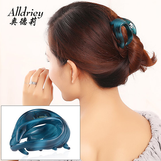 Japanese and Korean headwear Korean hairpin small plate hair clips ladies shower resistance to fall to catch Korean hair accessories hairpin card