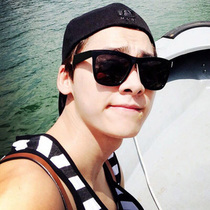 Mens sunglasses female star round face driving sun glasses 2021 New Korean driver glasses retro eyes tide