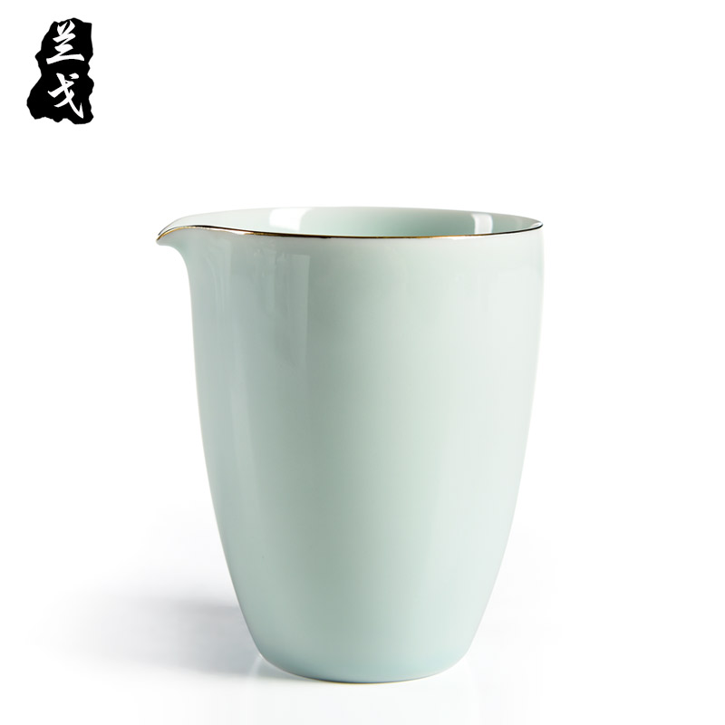 Having reasonable dehua white porcelain cup kung fu tea tea hai tian, Bai Yugong cup tea tea accessories points exchanger with the ceramics