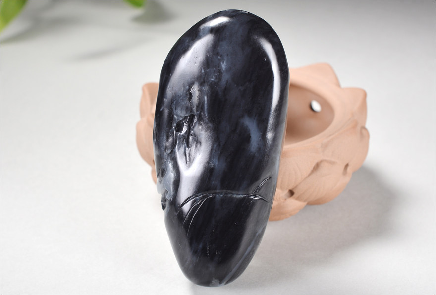 臻品收藏【如意美猴王】和田玉墨玉把件 油润细腻 160.452g