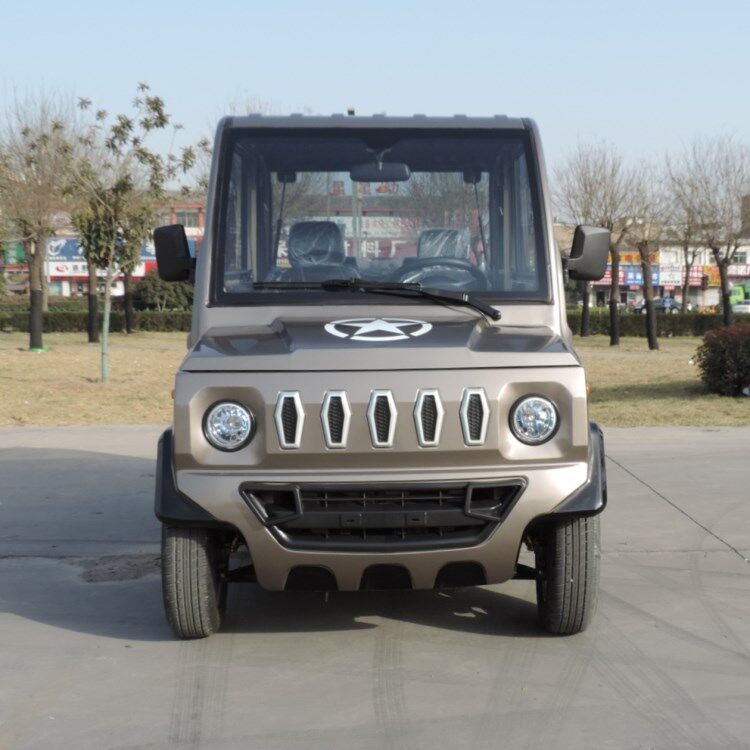 2018年新款新能源铁壳四座电动车汽车成人轿