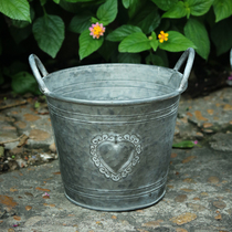 Retro made old Ti - pie bucket flower vase decorated with grocery garden garden villa