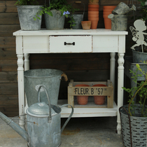 American Retro Balcony Outdoor Flower Shelf Garden Courtyard Anti-corrosion Solid Wood Debris Workbench Decorated Flower Basin Frame