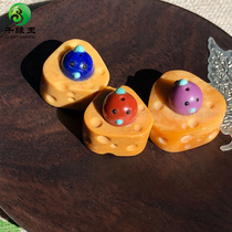 Burmese yellow three-way diy small trinkets chicken Nanhong purple Mica lapis lazuli