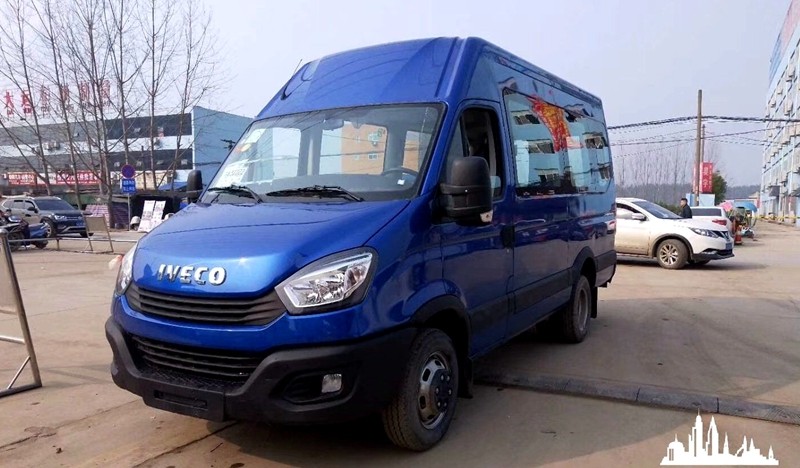 房车之家最好看的依维柯欧胜自动挡b型商务旅居房车内饰报价