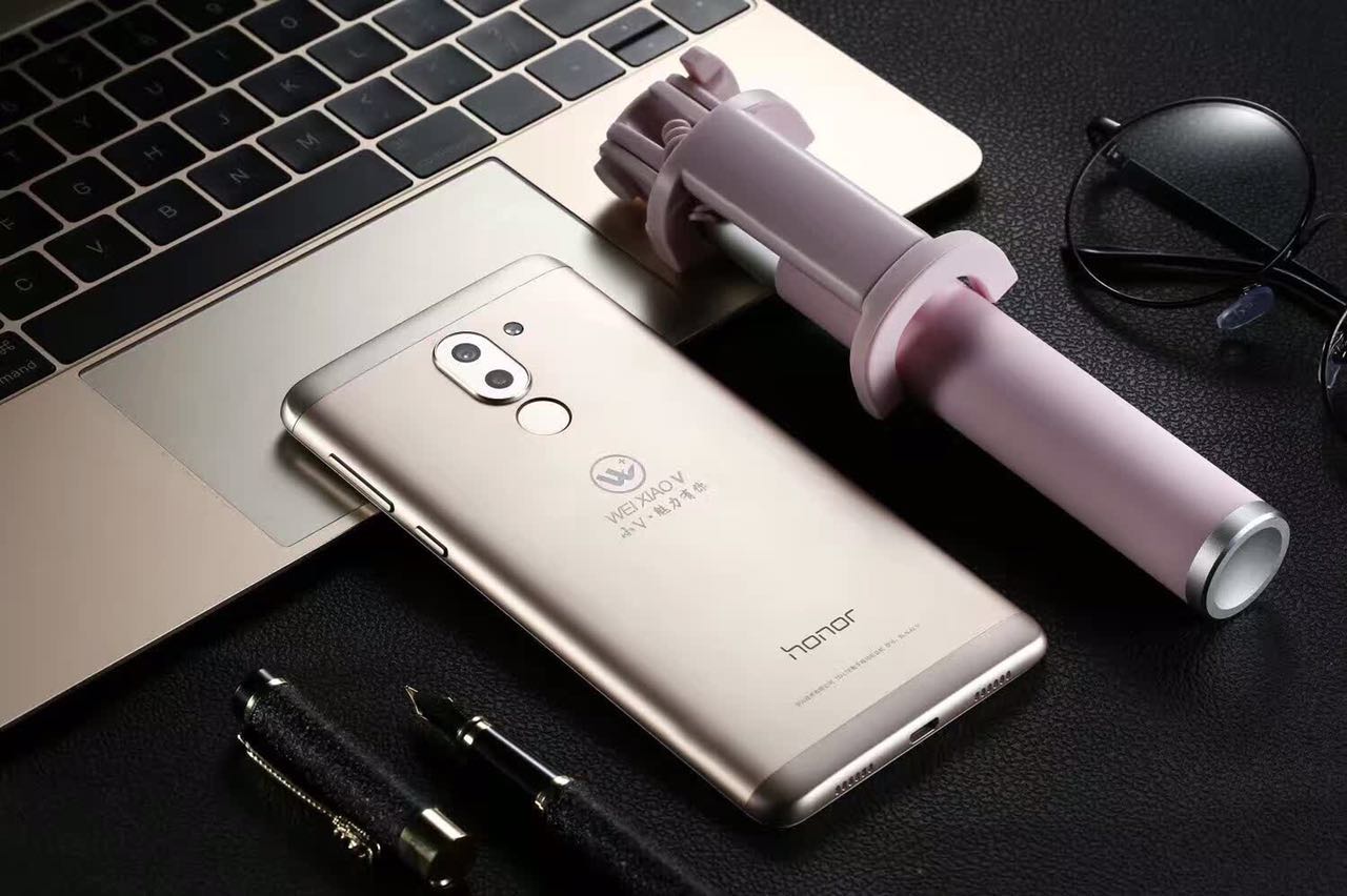 Китайский бутик телефонов Made in China HUAWEI 6X Китайский бутик телефонов Made in China HUAWEI 6X