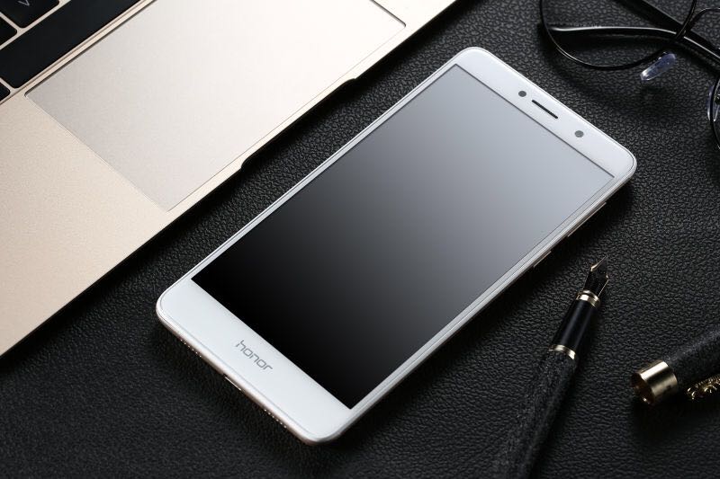 Китайский бутик телефонов Made in China HUAWEI 6X Китайский бутик телефонов Made in China HUAWEI 6X