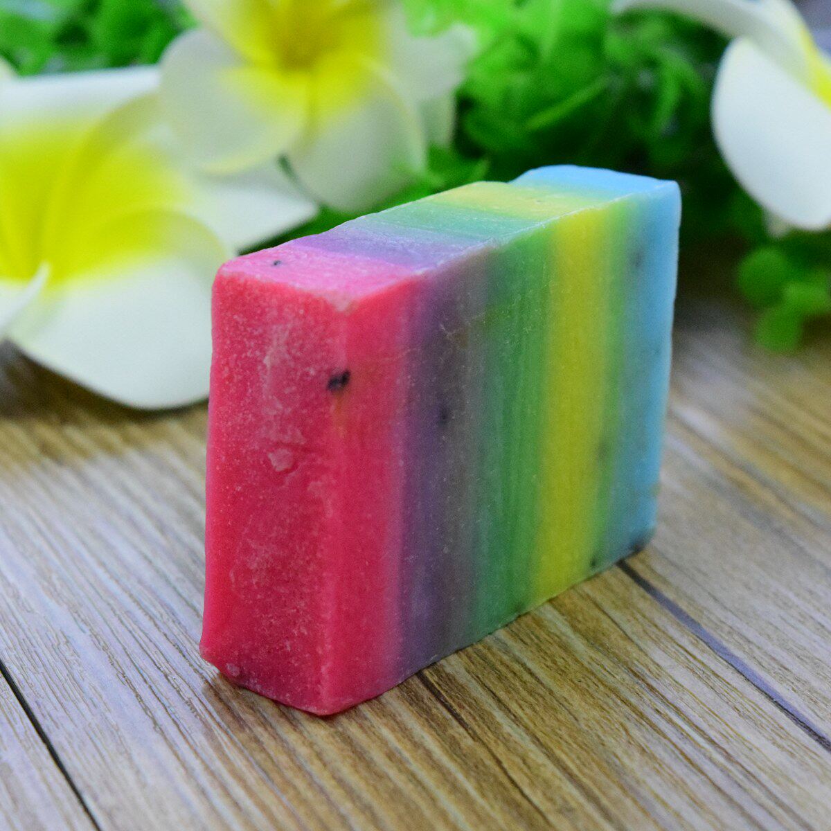 泰国omo美白彩虹皂手工精油纯天然去痘滋润身体去鸡皮全身沐浴