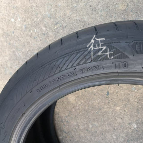 테슬라 모델 edamame y 분해 차량 255/45R19 굿 이어 사일런트 스폰지 원래 정품 오리지널 타이어 테슬라 모델 edamame y 분해 차량 255/45R19 굿 이어 사일런트 스폰지 원래 정품 오리지널 타이어