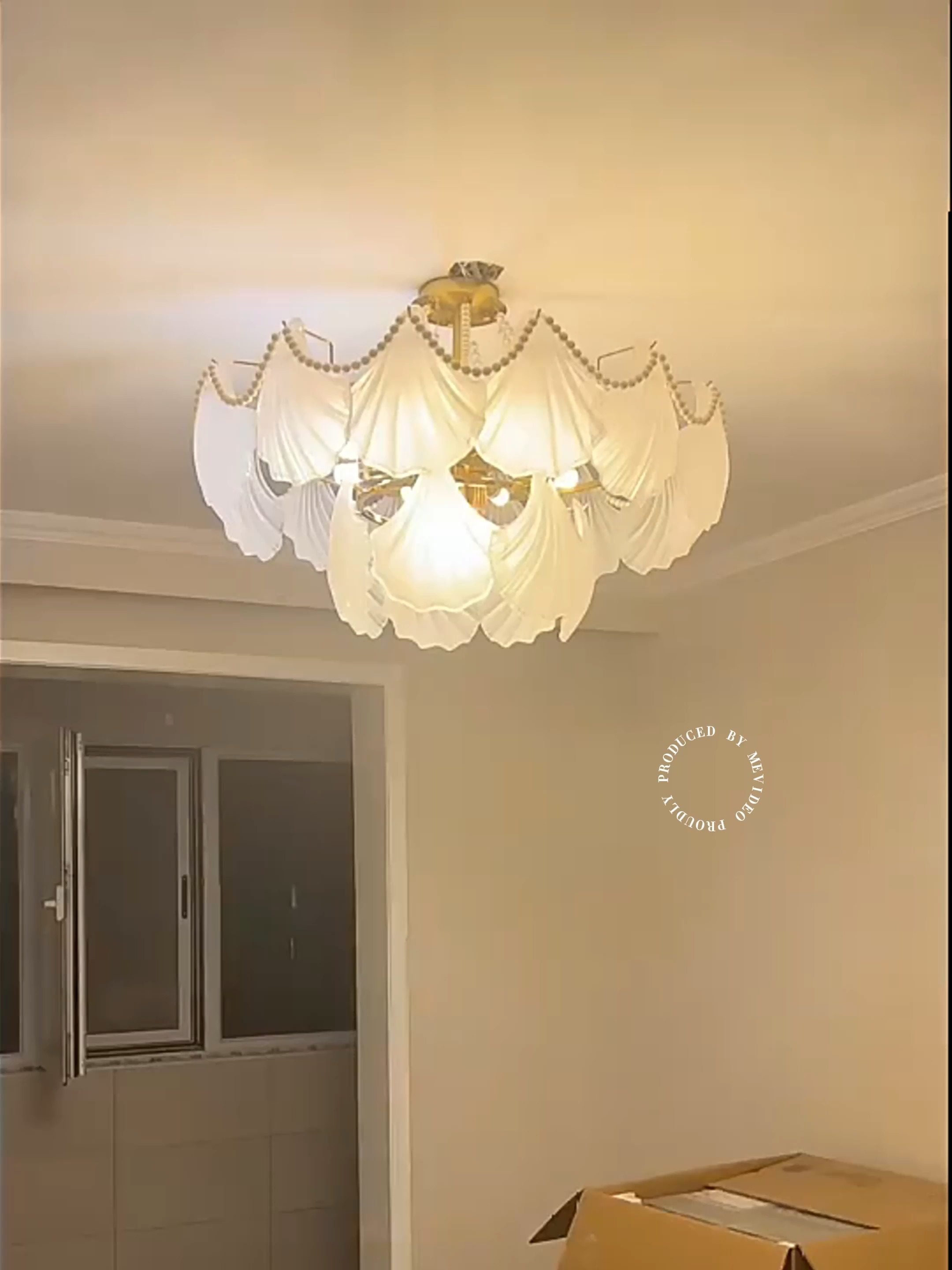 轻奢吊灯让家变浪漫✨