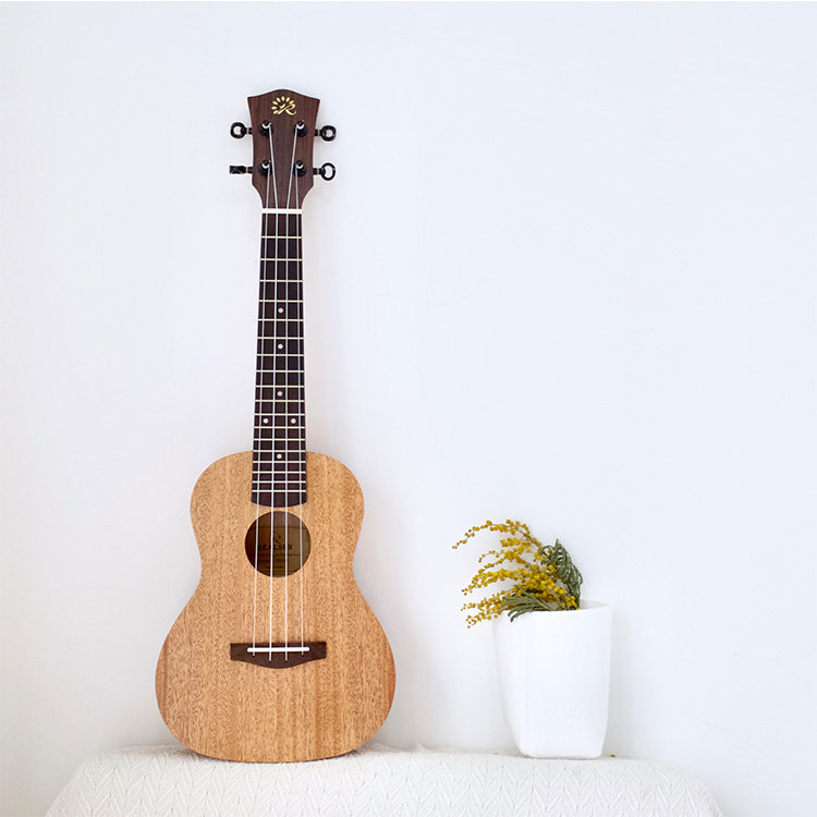 瑞声 尤克里里23寸 pc100 桃花芯合板 初学入门 桃子鱼仔 ukulele