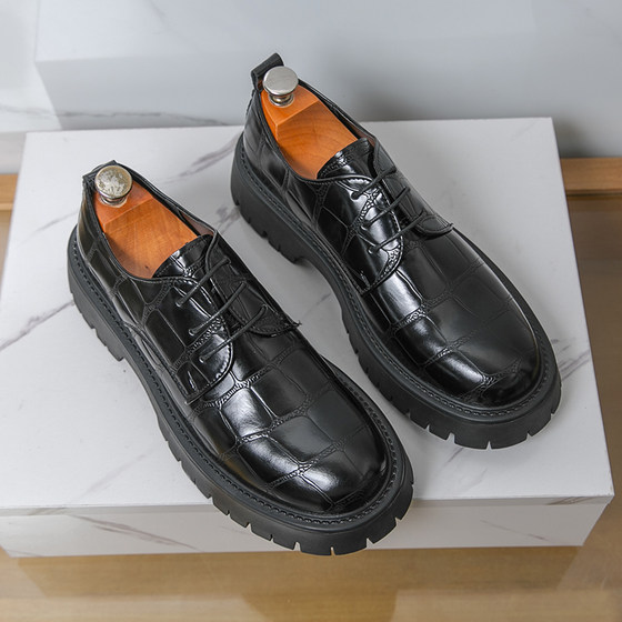 Married leather shoes men summer black business formal wear young groom suit shoes men's high-rise soft sole casual shoes
Married leather shoes men summer black business formal wear young groom suit shoes men's high-rise soft sole casual shoes