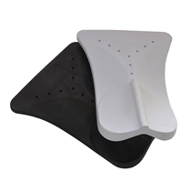 Horse and horse harness balance pad Saddle pad Adjusts the balance between the saddle and the back of the horse to relieve bumps and friction