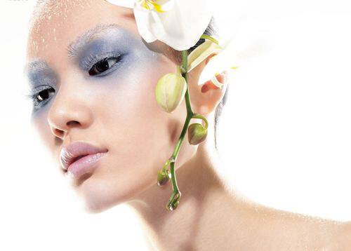 头条 美容 正文 每一个化妆达人都是从化妆小白过来的.