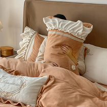 French Milk Suede Four Pieces Winter Warm Bed Linen Quilt Cover Embroidered Lace Velle Velvet Suede Bedding