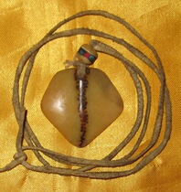 Bone slices old spirit bones old old Tibetan Tao (net)