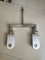 Large plate glass curtain wall glass clamp ribbed plate glass curtain wall stainless steel hanging clamp