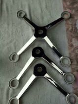 304 stainless steel 200 type point curtain wall awning glass accessories Bojie claw Bojie joint adapter