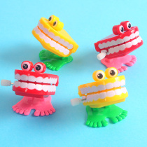 Childrens toys baby chain clockwork jumping teeth kindergarten small toys stalls night market gifts small gifts batch