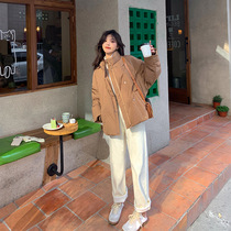 (Huchu Beautiful Kuma Town) This year the explosion of a 90 white duck suede short down and a female winter new coat