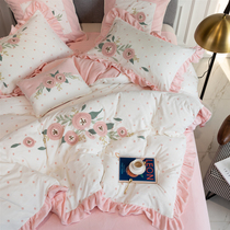 Pastoral wind towel embroidery warm velvet velvet autumn and winter four-piece simple polo point quilt cover ruffle bedding