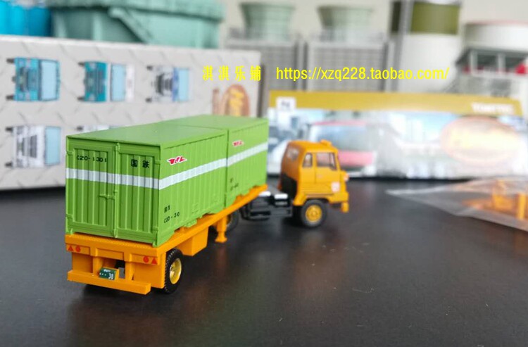 Модель машины tomytec㊣1：150拖车10弹 五十铃三菱 ud日野  集装箱化学品挂车