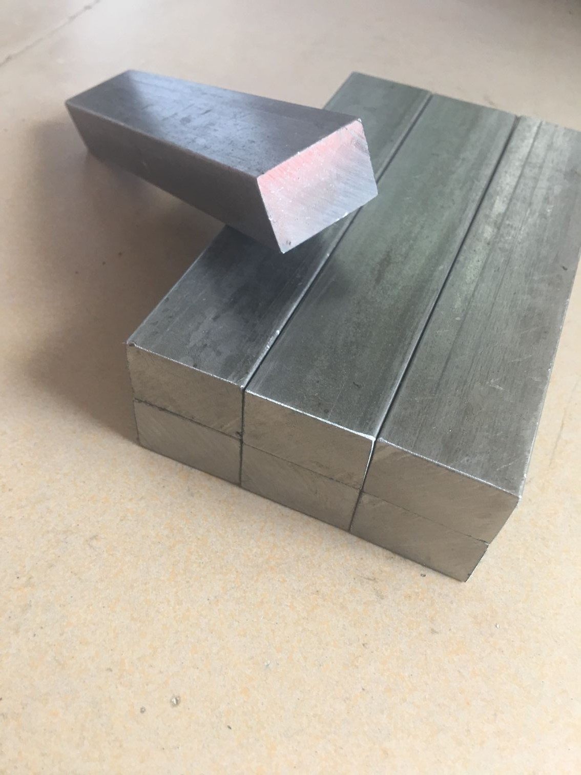 供应 铁条 扁钢条 扁铁条 冷拉钢 方铁条 扁铁 a3铁板.