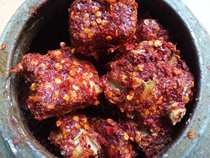 Chongqing spicy spicy tofu milk farmhouse homemade moldy tofu snack spicy tofu milk under the rice red curd milk 200g