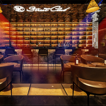 Bar bar wine cabinet Wall hanging creative restaurant industrial wind shelf Luminous display rack Beer cabinet Clear bar wine rack