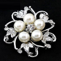 When shipping the link Korean version of popular ALLOY rhinestone pearl brooch 1009JUOBY