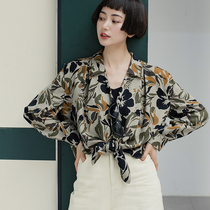 (Two pieces 8 fold three pieces 7 fold) fresh camouflage deep V lapel loose chiffon shirt short sunscreen cardigan women