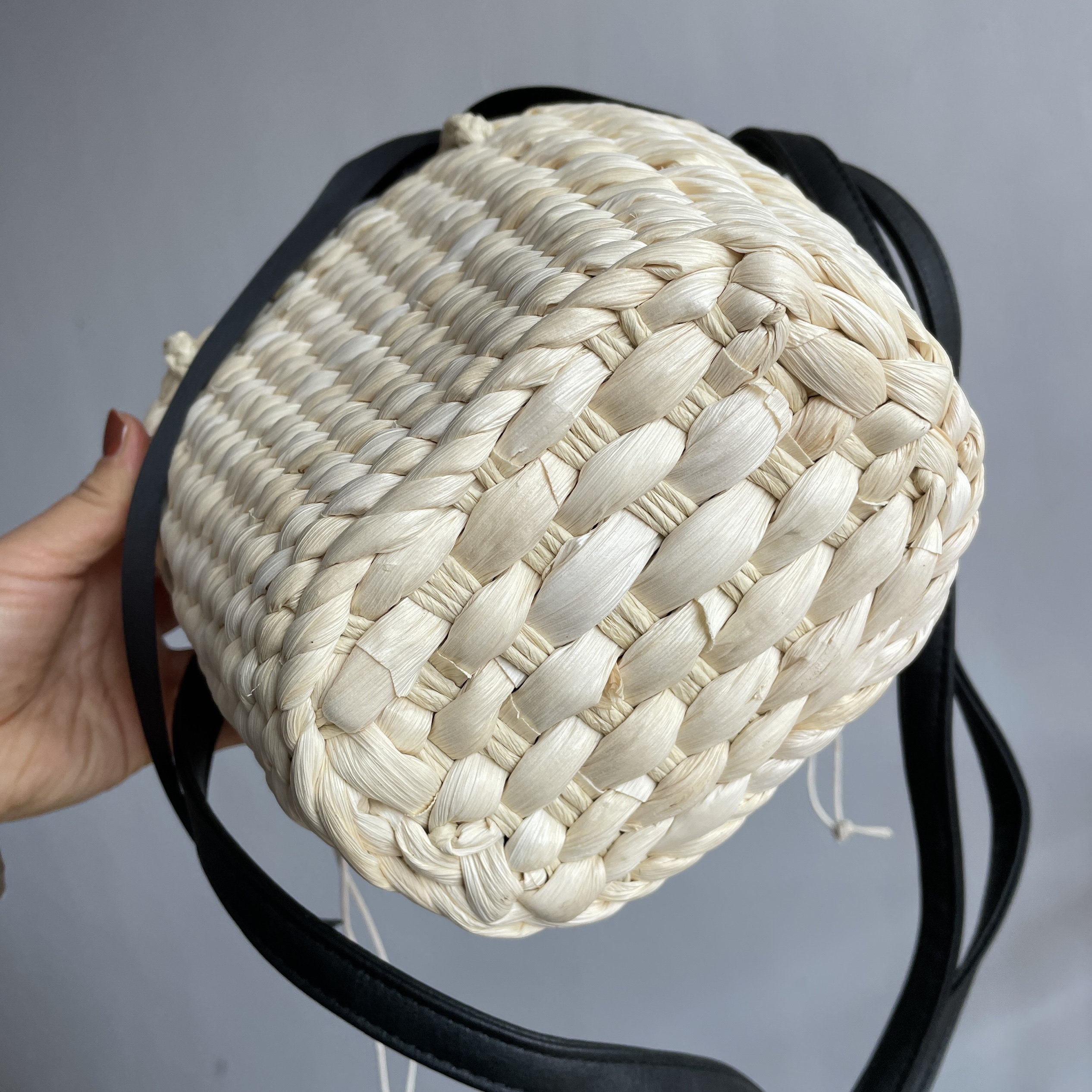 出口日本新款玉米皮手编小菜篮子包 蝴蝶结斜挎包 夏海边草编包