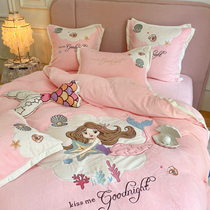 (Rich Mountain Strawberry) Cute Cartoon Teen Milk Suede Four Pieces Winter Thickened Coral Suede Princess Wind