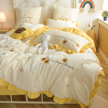 (Toyama Strawberry) Milk velvet four-piece Winter sunflower thickened cartoon coral flannel sheets