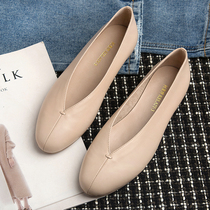 Round head witch shoes 2023 spring V oral art real leather grandmother shoes increase flat sole retro - female slippers large number