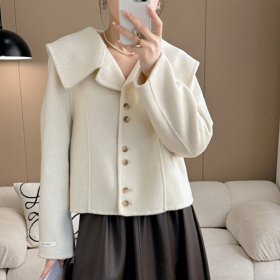 Small-scented double-sided cashmere coat for women short 2024 autumn and winter new Korean single-breasted small woolen jacket
Small-scented double-sided cashmere coat for women short 2024 autumn and winter new Korean single-breasted small woolen jacket