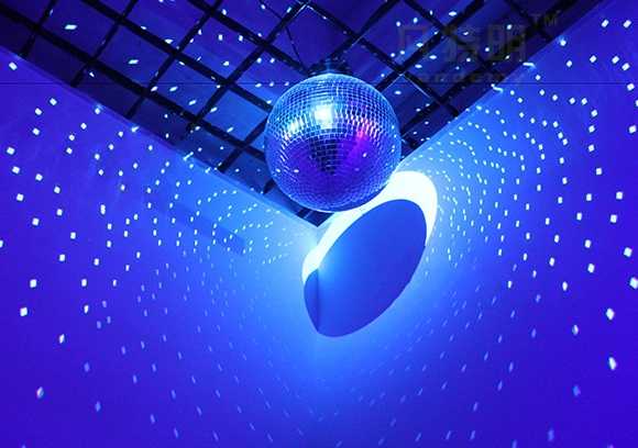 ktv彩球灯七彩旋转灯镜面反光球舞厅迪吧清吧婚庆舞台雪球灯_双氙车灯