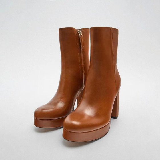 Brown waterproof platform cowhide round toe thick high heel side zipper fashion women's short boots 11190101
Brown waterproof platform cowhide round toe thick high heel side zipper fashion women's short boots 11190101
