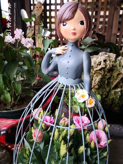 Special creative iron doll beautiful doll flower stand garden miscellaneous goods decoration home decorations gift Special creative iron doll beautiful doll flower stand garden miscellaneous goods decoration home decorations gift