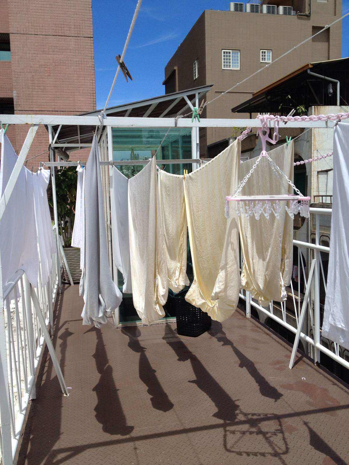 传统晾衣杆用的真累,新型升降晾衣杆如何