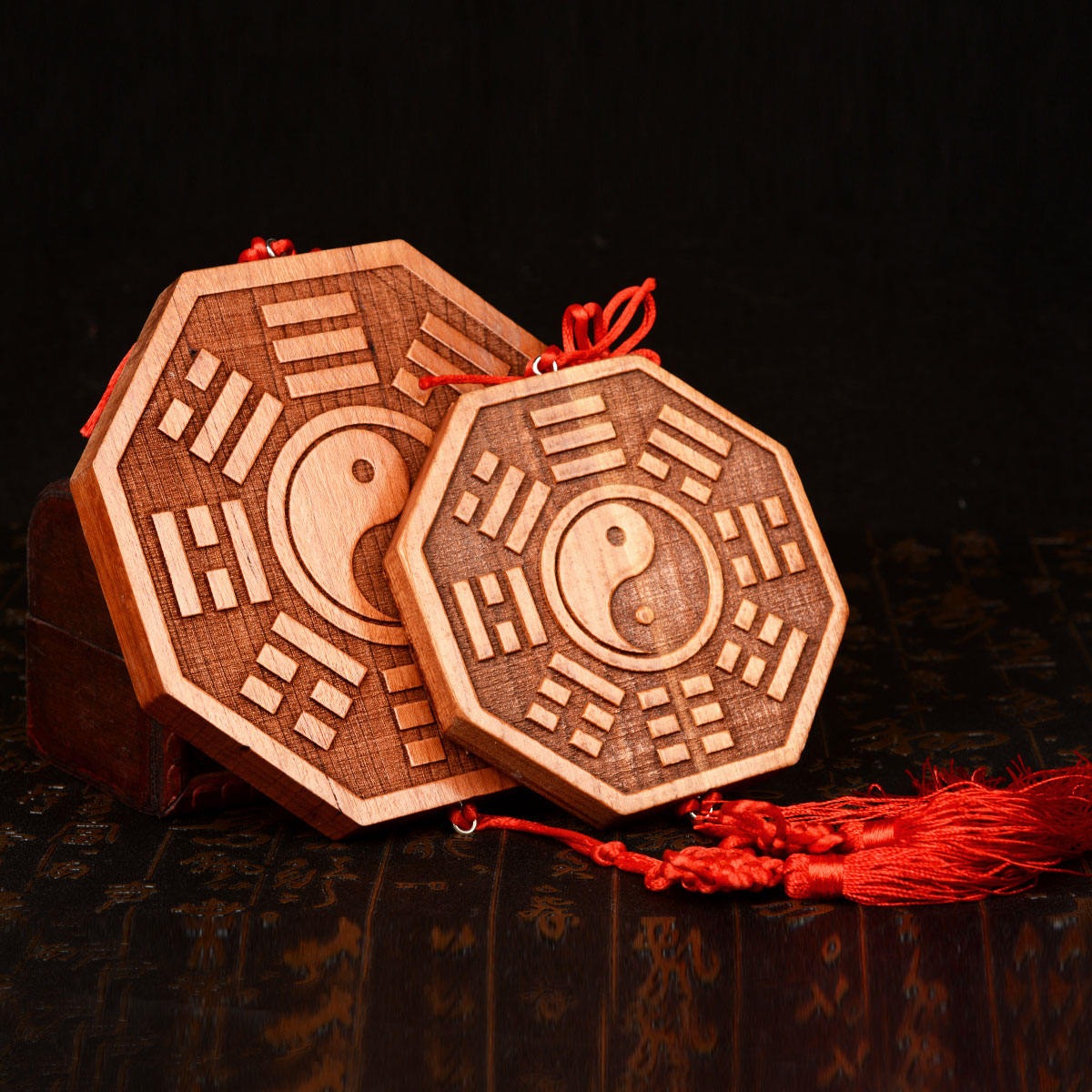 风水阁桃木八卦镜摆件5971