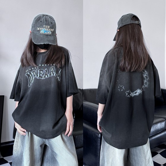Keda Yajia children's clothing trendy cool men and women children's American retro short-sleeved T-shirt top oversize street dance clothes
Keda Yajia children's clothing trendy cool men and women children's American retro short-sleeved T-shirt top oversize street dance clothes