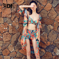 DK2021 new sexy swimwear womens three-piece cover belly thin bikini Korea ins wind bathing hot spring outfit