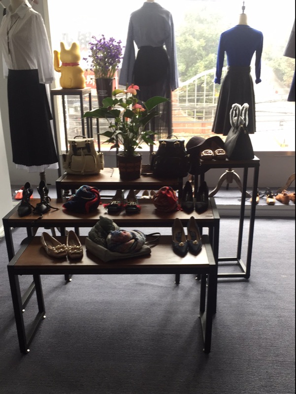 铁艺流水包包展示桌服装店台中岛展示架高低桌子展示台组合包邮