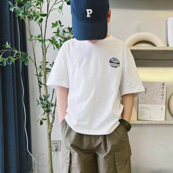 24ss men and women middle-aged children American simple letters pure cotton short-sleeved sleeve mountain shark loose casual sweatshirt children
24ss men and women middle-aged children American simple letters pure cotton short-sleeved sleeve mountain shark loose casual sweatshirt children