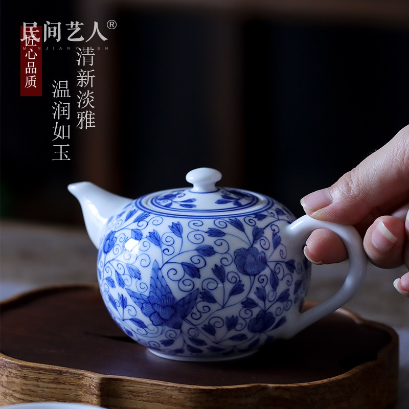 Jingdezhen blue and white hand - made ceramic chiba figure teapot single pot home of kung fu tea tea, single pot