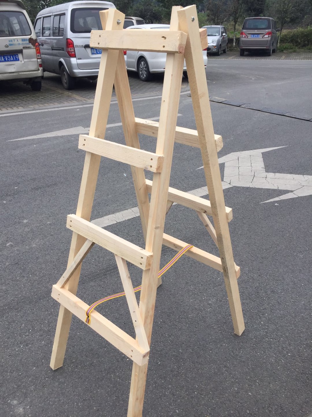 自制简易木梯子图片