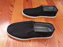 Spring and autumn men and women loose bullish solid shoes in old and old hand-made thousand layers of anti-smelling black round head Chinese style